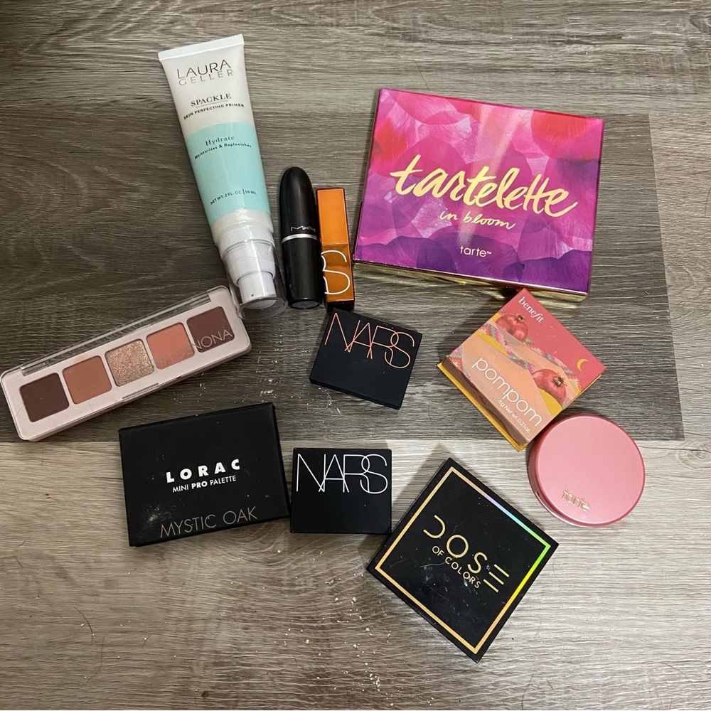 High End Makeup Bundle